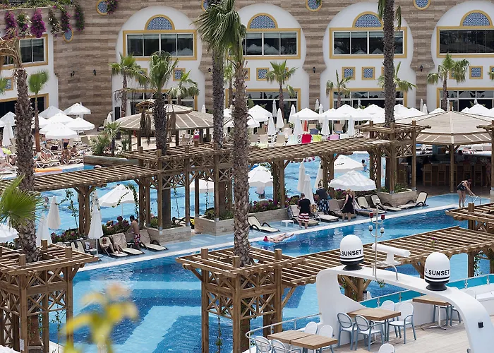 Crystal Sunset Pearl Collection Hotell Side